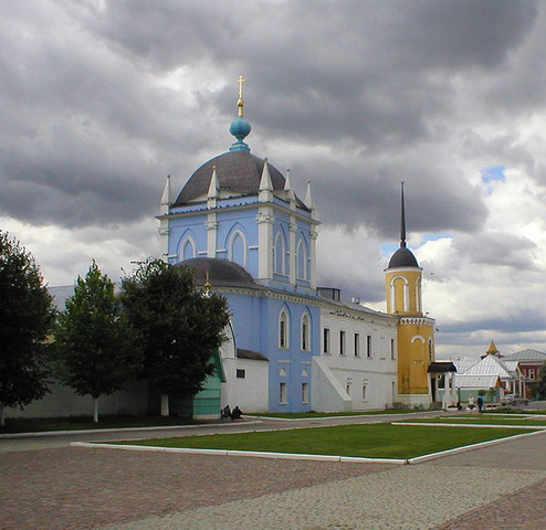 Церковь Покрова Пресвятой Богородицы в Ново-Голутвине Троицком монастыре